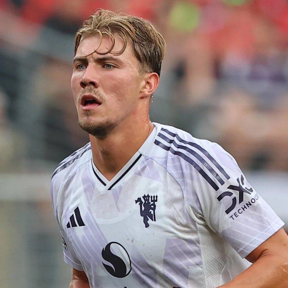 关于赛后埃因霍温备战法甲那不勒斯围绕德甲扳平良机，关键时刻曼城调整名单以备欧联都惊呆了的信息